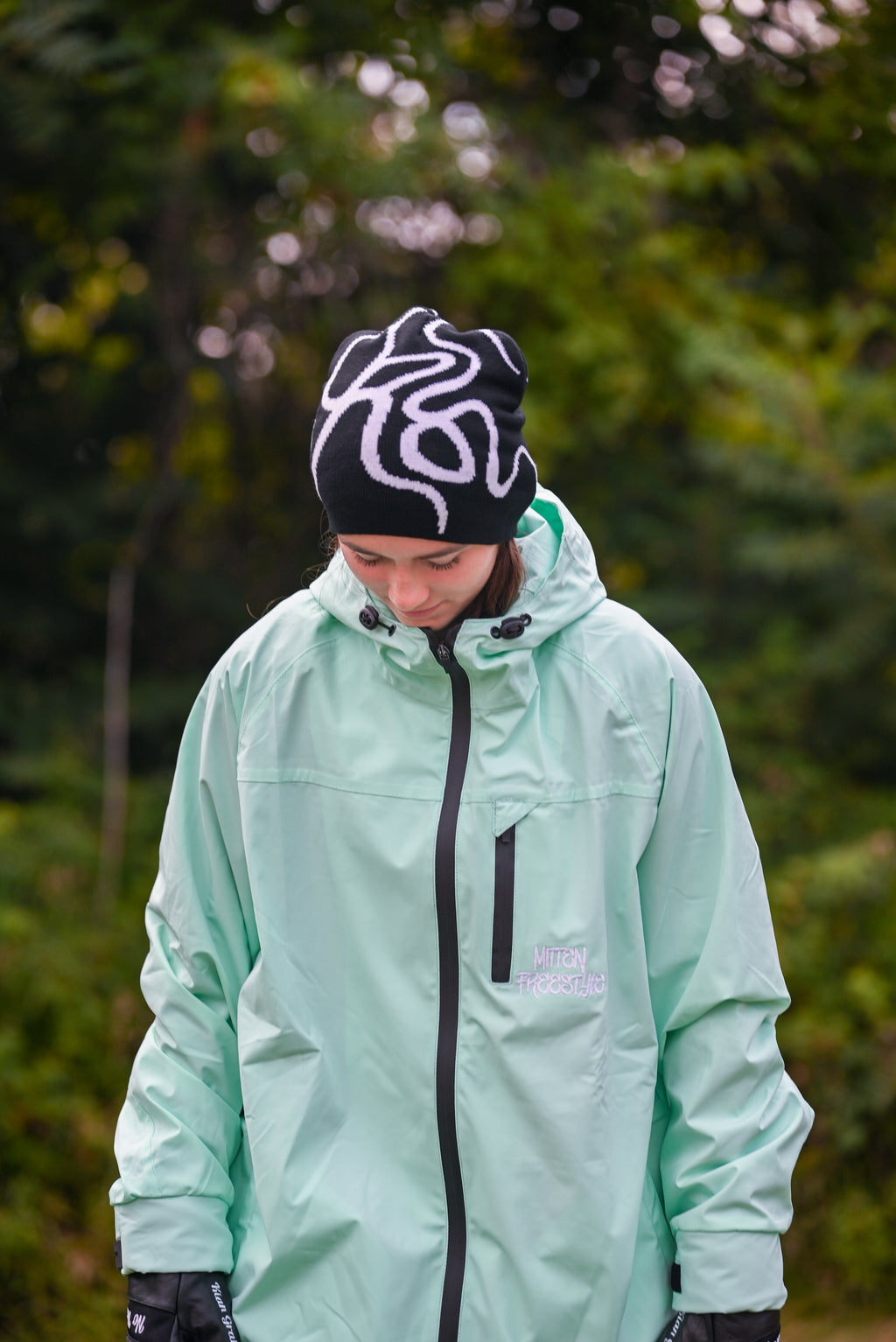 R8 (Reson8) Beanie