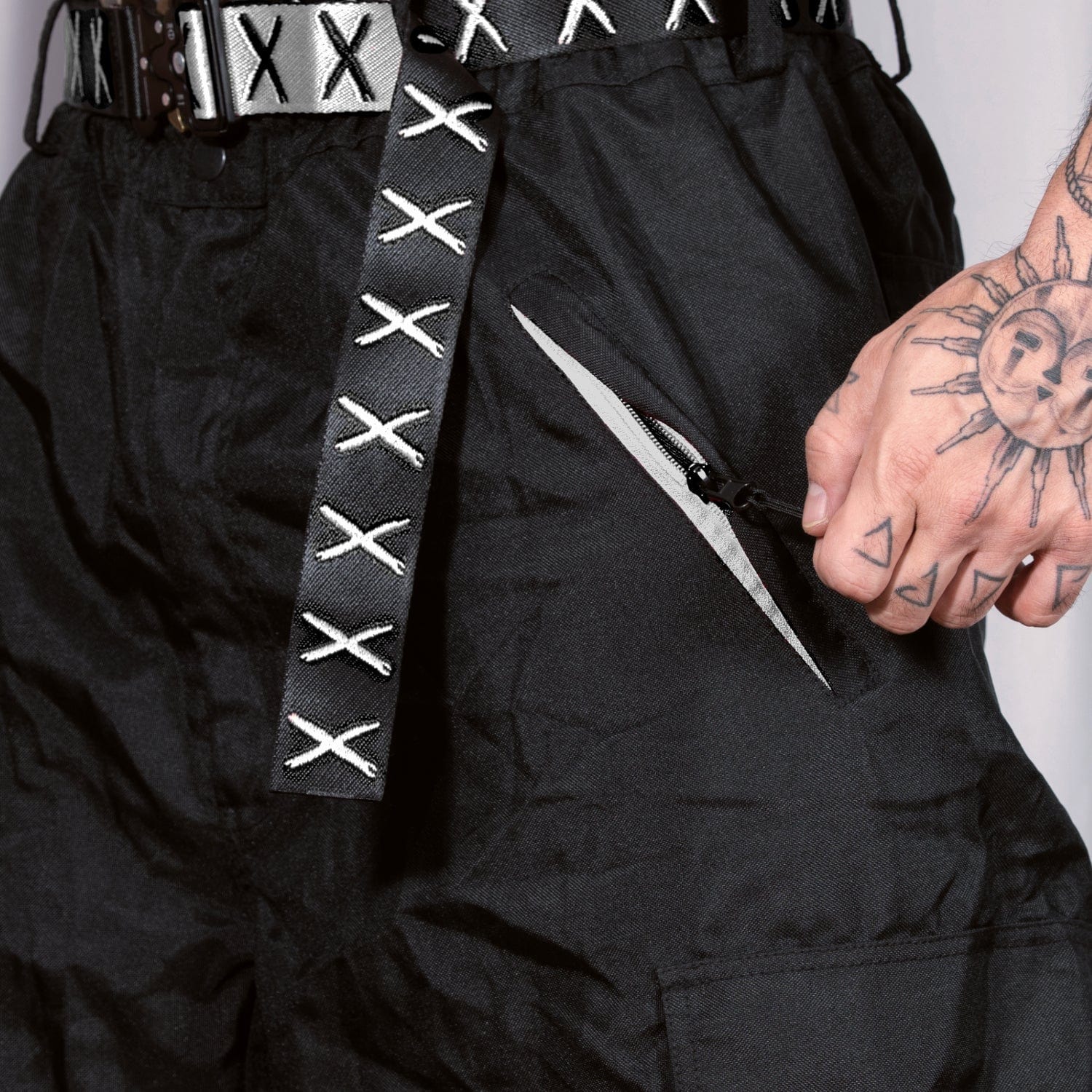 Numbskull Slacker Baggy Snow Pant 2.0 - Black