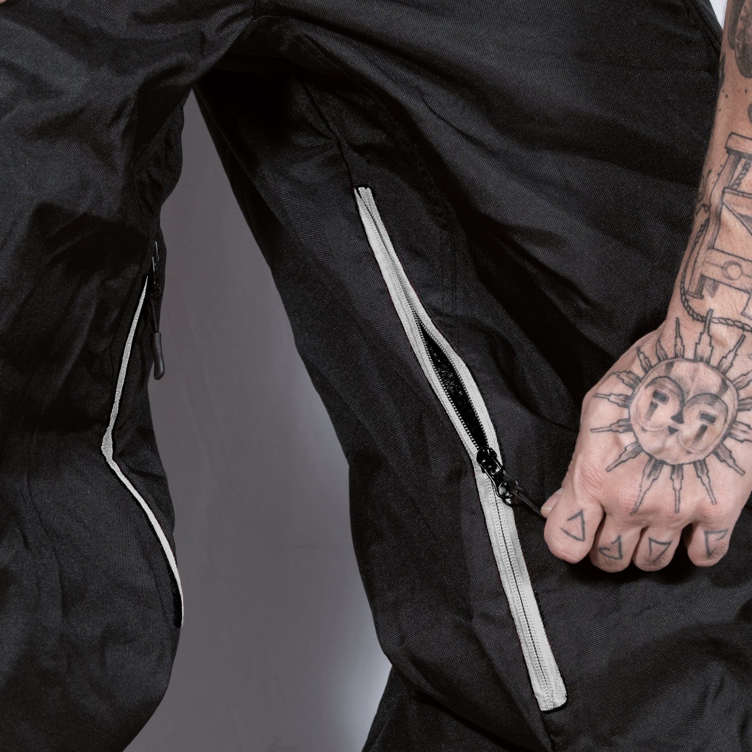 Numbskull Slacker Baggy Snow Pant 2.0 - Black